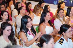 Galeria de Fotos - FOTOS - 1º Encontro Eu & Elas - Outubro Rosa