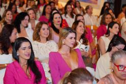 Galeria de Fotos - FOTOS - 1º Encontro Eu & Elas - Outubro Rosa