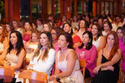 Galeria de Fotos - FOTOS - 1º Encontro Eu & Elas - Outubro Rosa