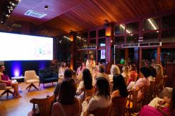 Galeria de Fotos - FOTOS - 1º Encontro Eu & Elas - Outubro Rosa