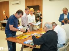 Galeria de Fotos - FOTOS - Coquetel de Lançamento do Livro de 80 Anos